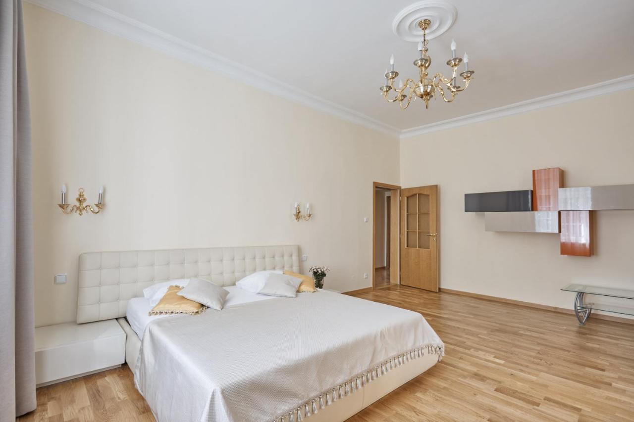 Villa Deluxe Apartments Карловы Вары Экстерьер фото
