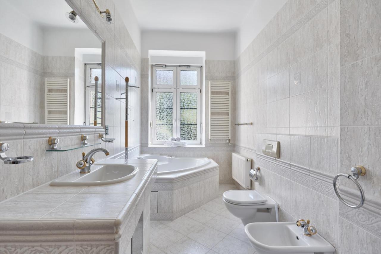 Villa Deluxe Apartments Карловы Вары Экстерьер фото